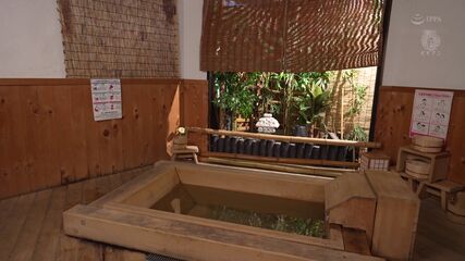 Hot Lesbian Threesome